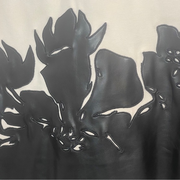 NATORI DOUBLE KNIT SHORT SLEEVE APPLIQUE SWEATSHIRT S - Picture 5 of 8